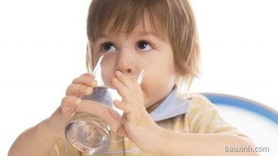 PHÒNG CẢM NHIỆT CHO BÉ KHI THỜI TIẾT NẮNG NÓNG