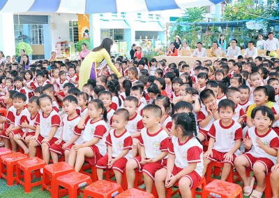 KÍCH THÍCH TRÍ THÔNG MINH CỦA TRẺ KHI ĐẾN TRƯỜNG MẦM NON