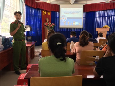 TẬP HUẤN PHÒNG CHÁY CHỮA CHÁY - TRƯỜNG MẦM NON HOA MAI.