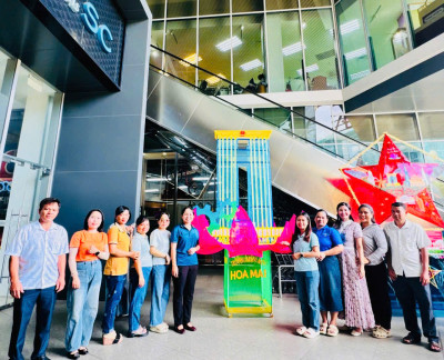 TRƯỜNG MẦM NON HOA MAI THAM GIA HỘI THI THIẾT KẾ LỒNG ĐÈN “SẮC MÀU ĐÔ THỊ”