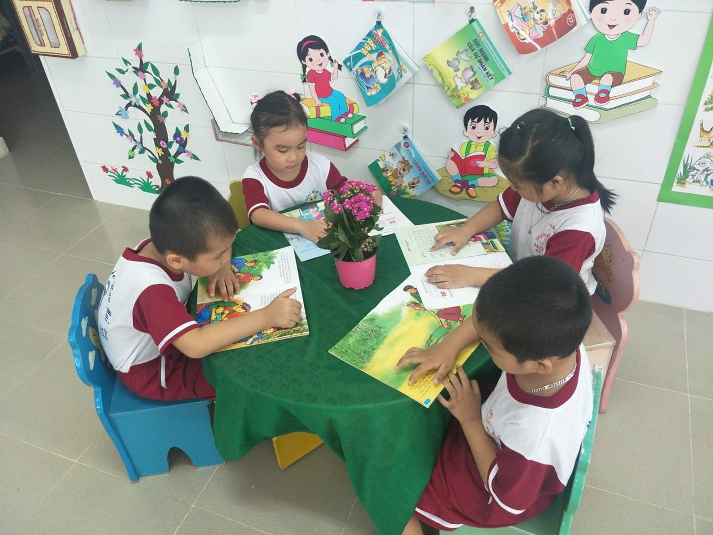 Giúp trẻ phát triển khả năng tập trung và trí nhớ