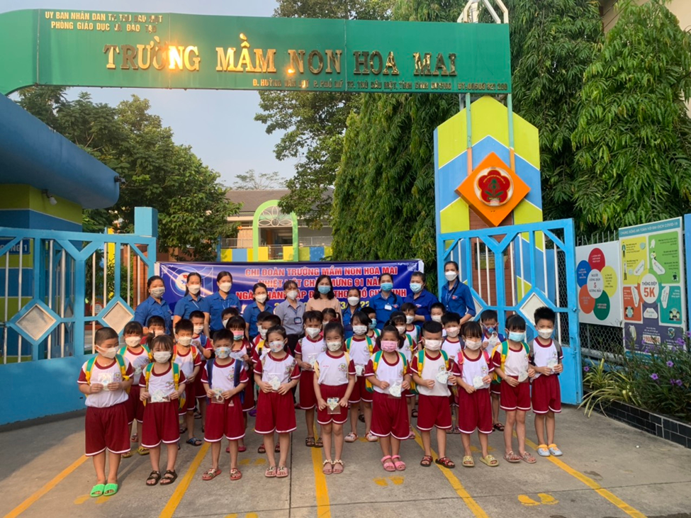 Chi đoàn trường mầm non Hoa Mai tổ chức các hoạt động chào mừng 91 năm ngày thành lập đoàn TNCS HỒ CHÍ MINH ( 26/3/2031 – 26/3/2022)