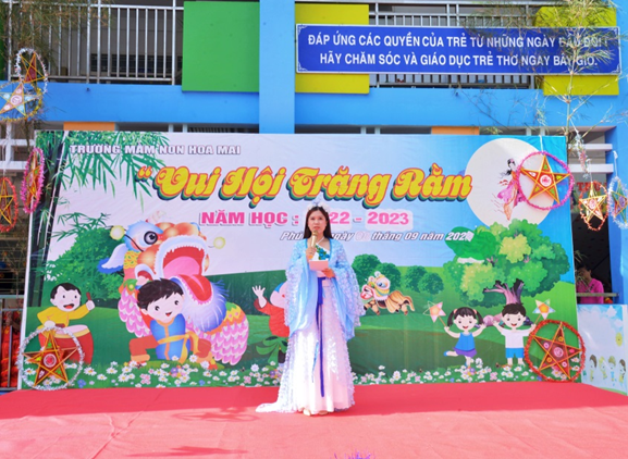 Bé vui lễ hội trăng rằm trường Mầm non Hoa Mai 2022 – 2023♥