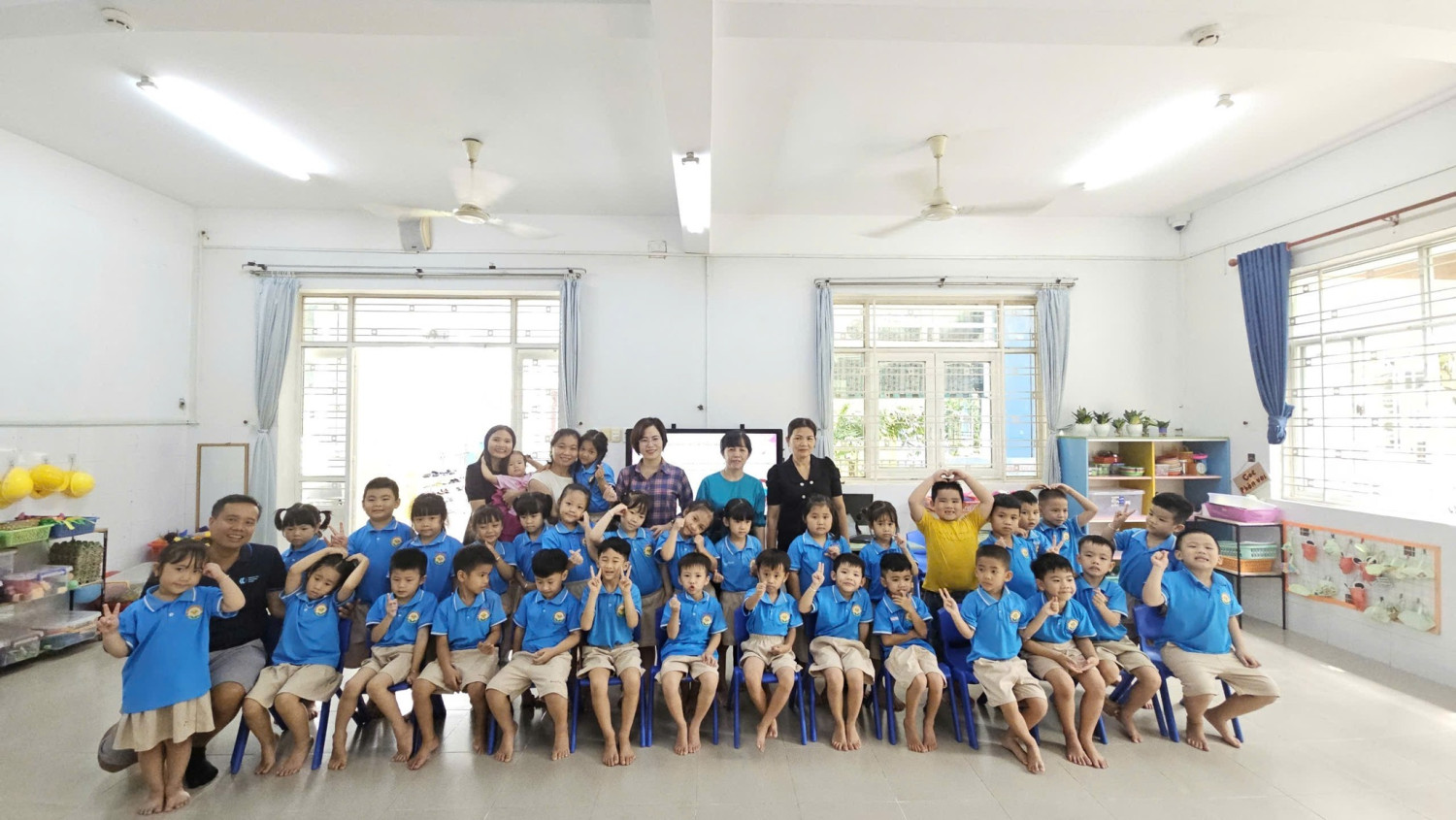 BA MẸ LỚP LÁ 6 CÙNG CON GIEO HẠNH PHÚC