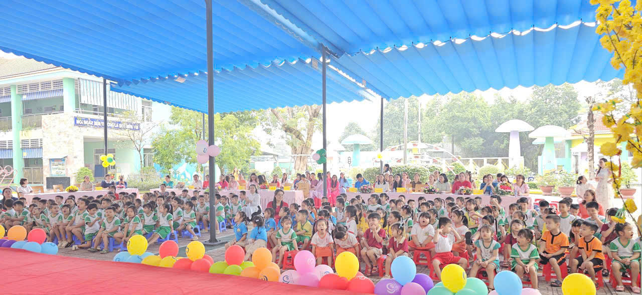 z7635972805255 2c4ef75c8b5ebcc89419ac0d852b8964