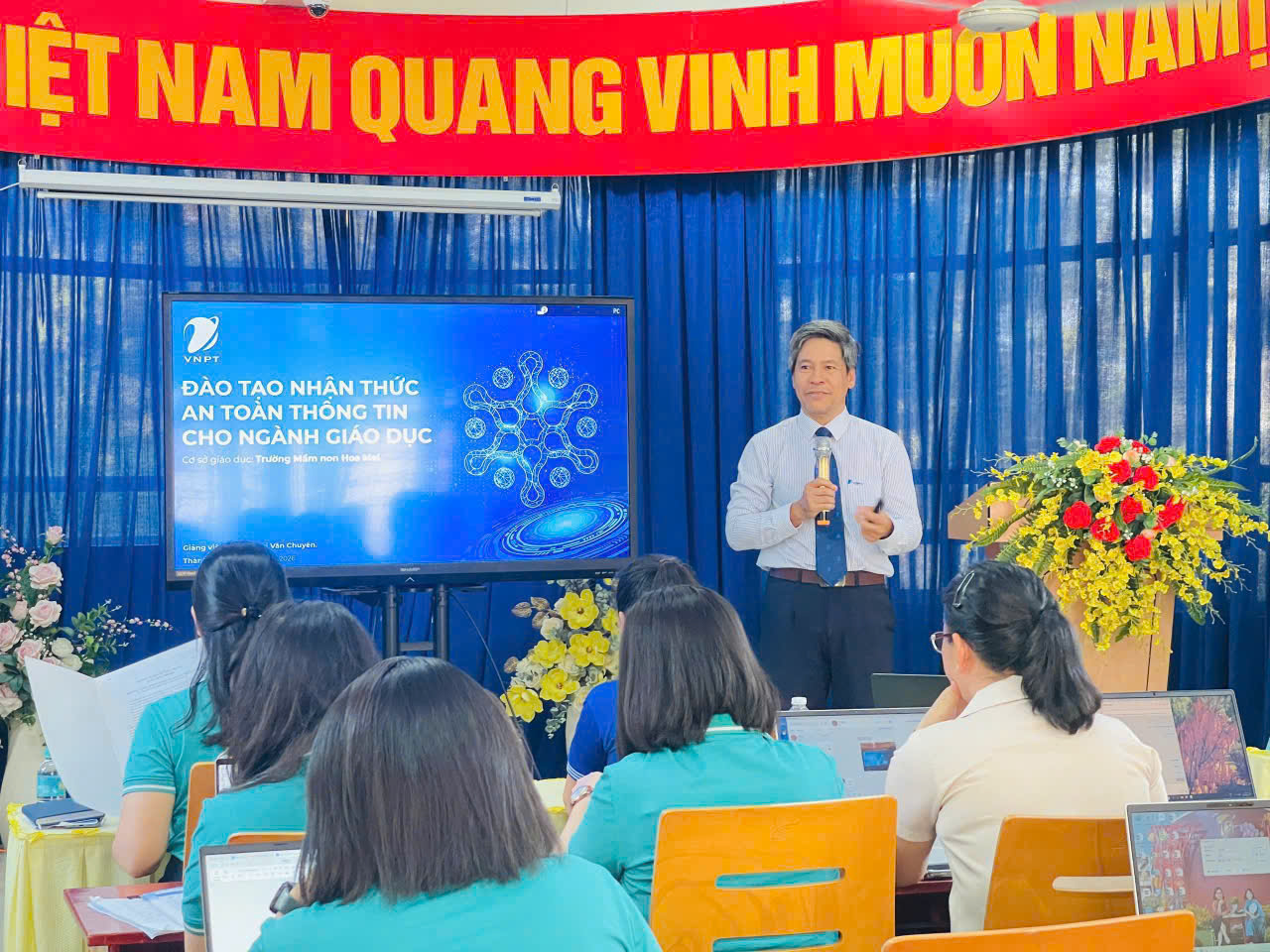 z7701974088913 ac9c643c0b4582dfe009d5d18f40c9ba